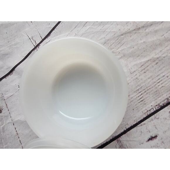 VINTAGE GLASBAKE MILK GLASS 4 0Z. CUSTARD CUP With Plastic Cover - Picture 2 of 6